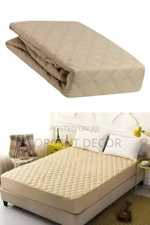 Quilted 4by 6 Easy to Wash Mattress Protector