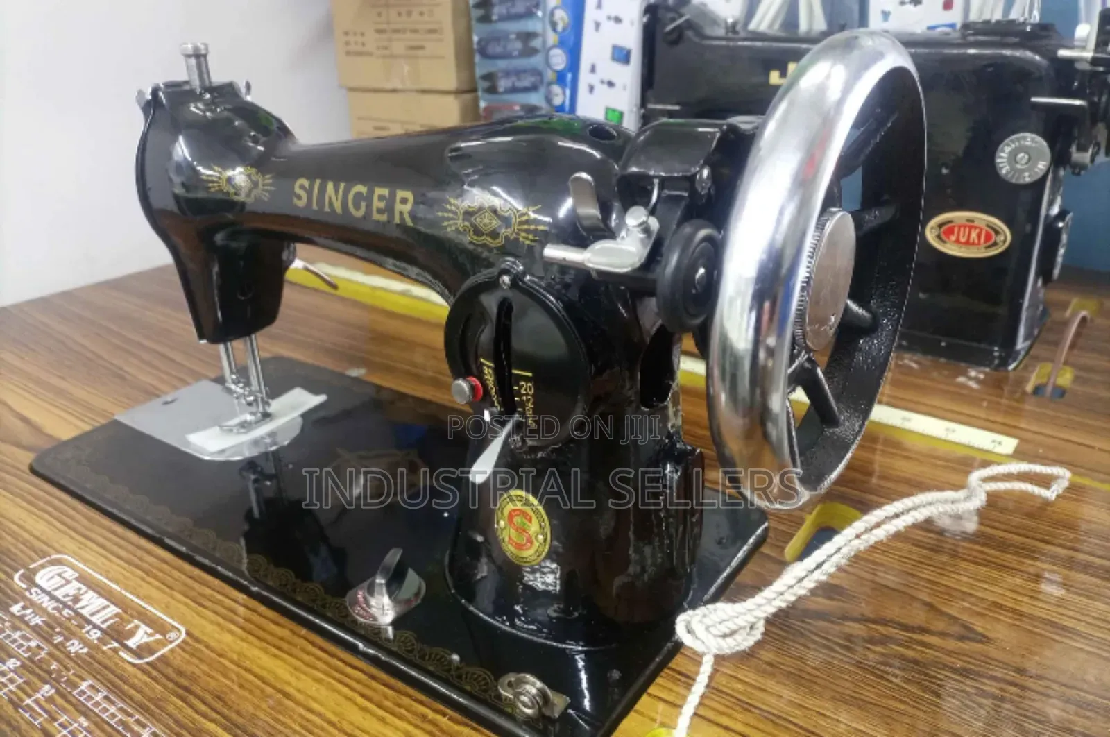 Singer Sewing Machine Complete