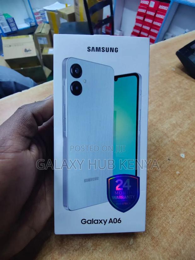 New Samsung Galaxy A06 64 GB Silver - main view