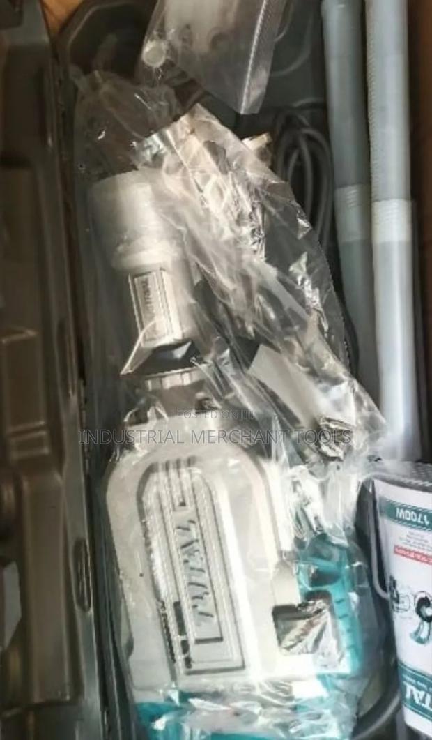 Total Demolition Breaker - main view