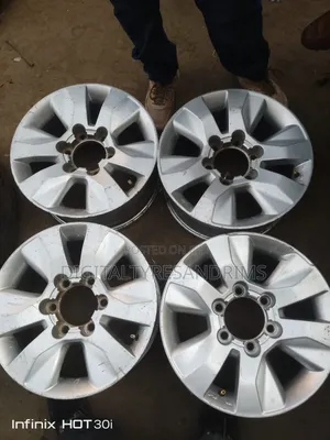 Toyota Hillux Rims Used Size 17"At Affordable Cost