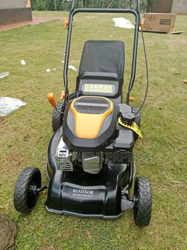 4hp Windsor Lawn Mower (Uk Brand)