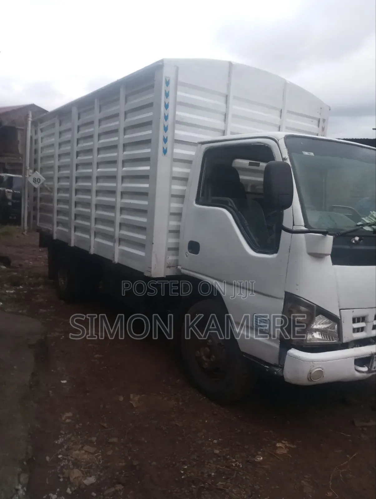 Isuzu NKR Well Maintained and Ready to Work