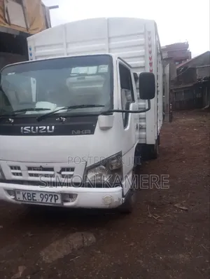 Isuzu NKR Well Maintained and Ready to Work
