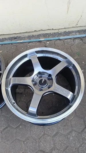 Size 18/5/ Offset Rims.