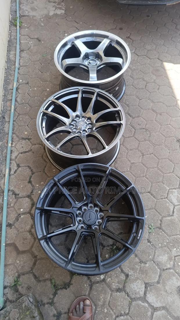 Size 18/5/ Offset Rims. - thumbnail 3