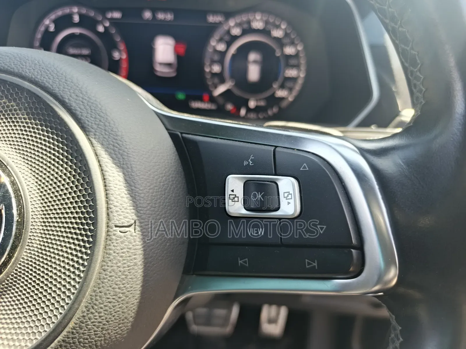 Volkswagen Tiguan 2.0T SEL R-Line AWD 4MOTION 2019 Matt Black