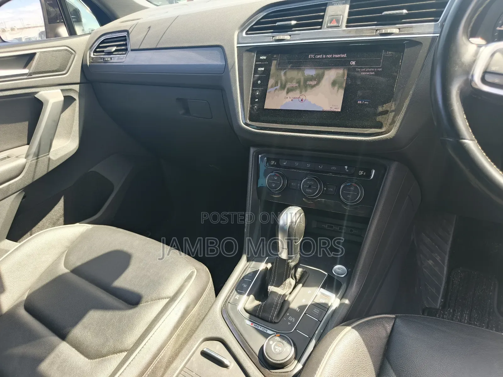 Volkswagen Tiguan 2.0T SEL R-Line AWD 4MOTION 2019 Matt Black