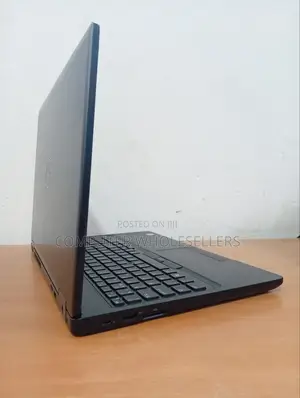 Laptop Dell Latitude 5590 8GB Intel Core I5 SSD 256GB