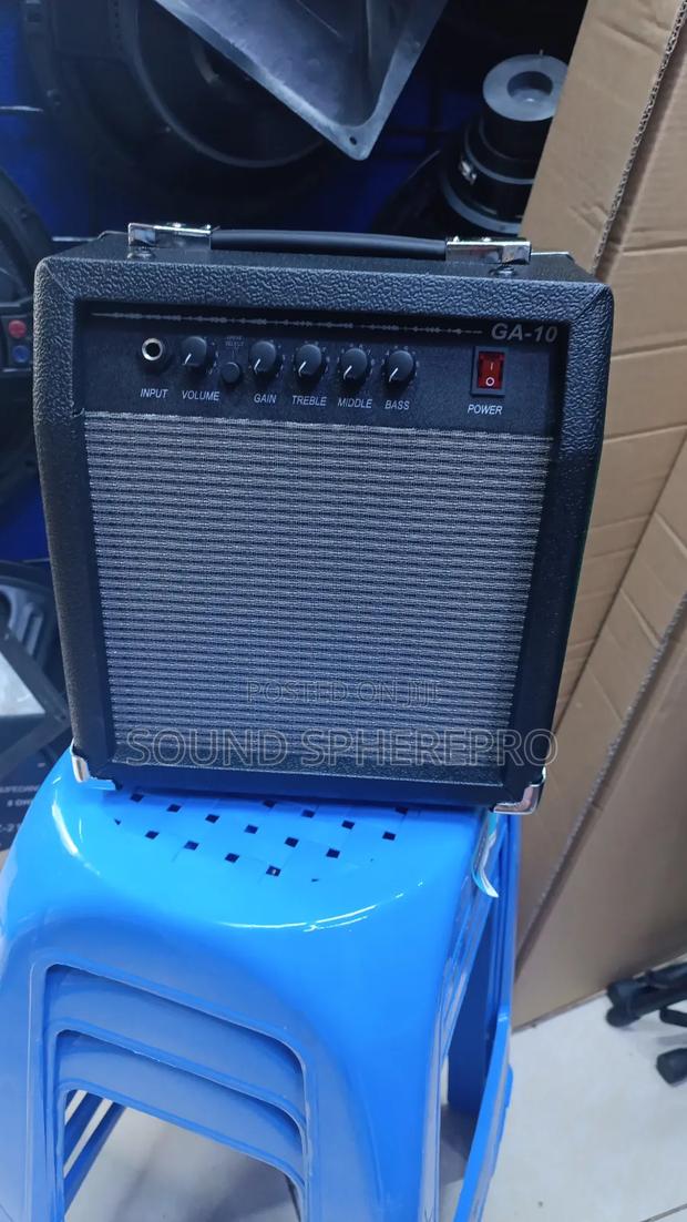 Ga-10 Solo Guitar Combo - main view