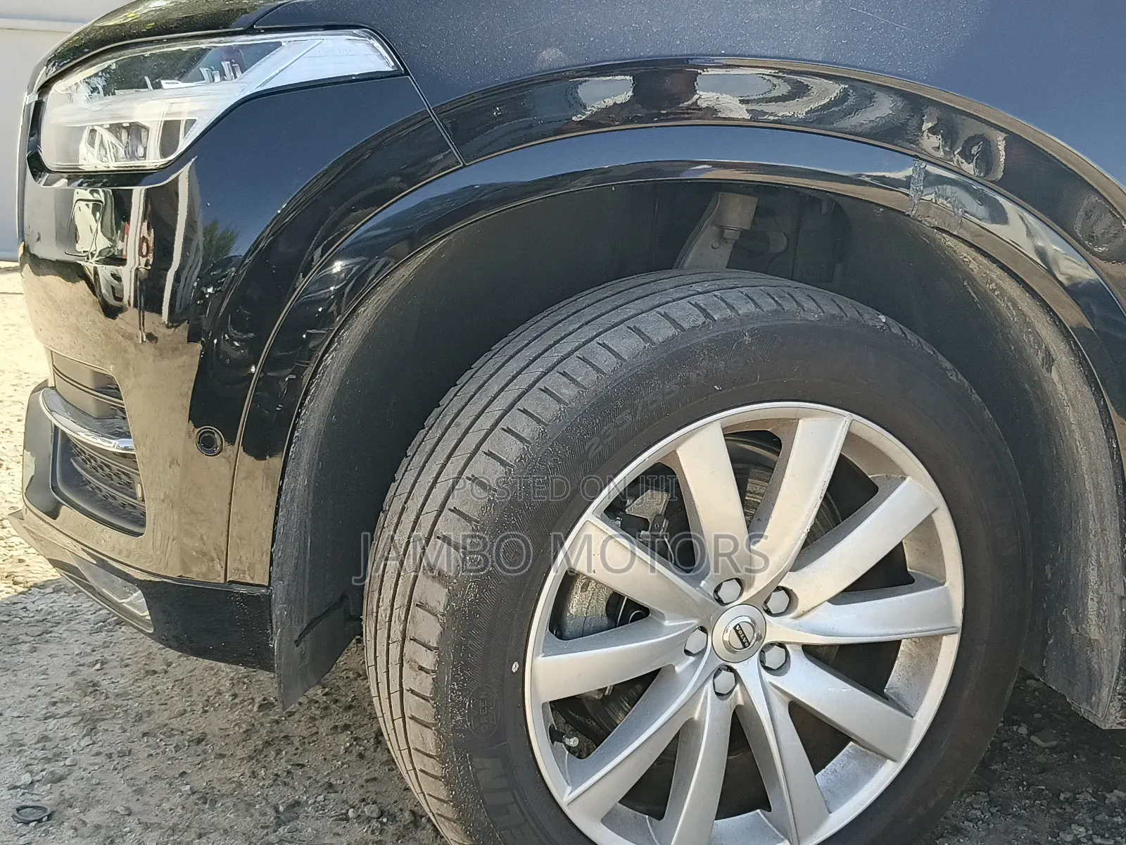Volvo XC90 T5 Momentum AWD 2019 Black