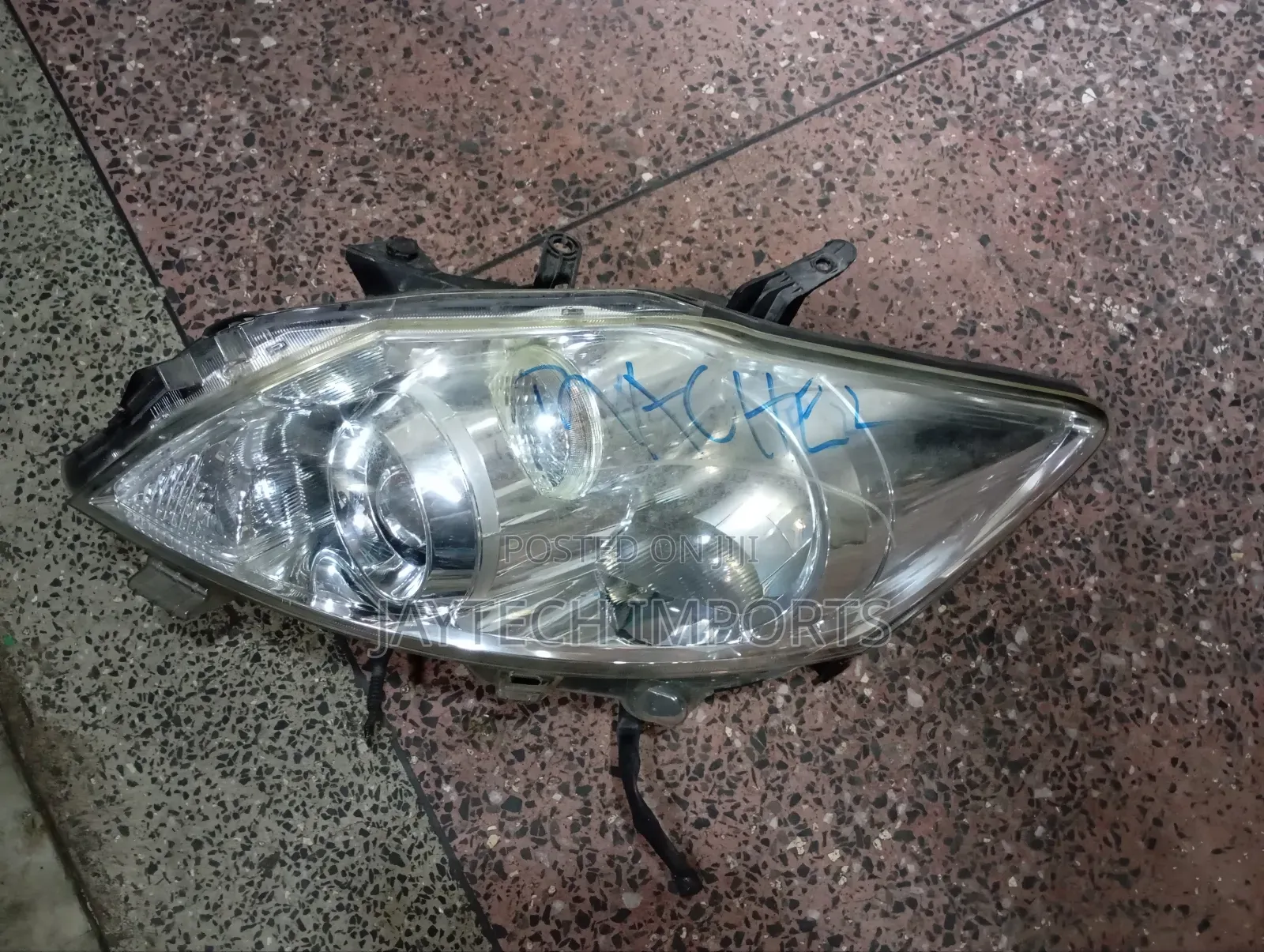 Auris 2010 Non Xenon LHS Headlight