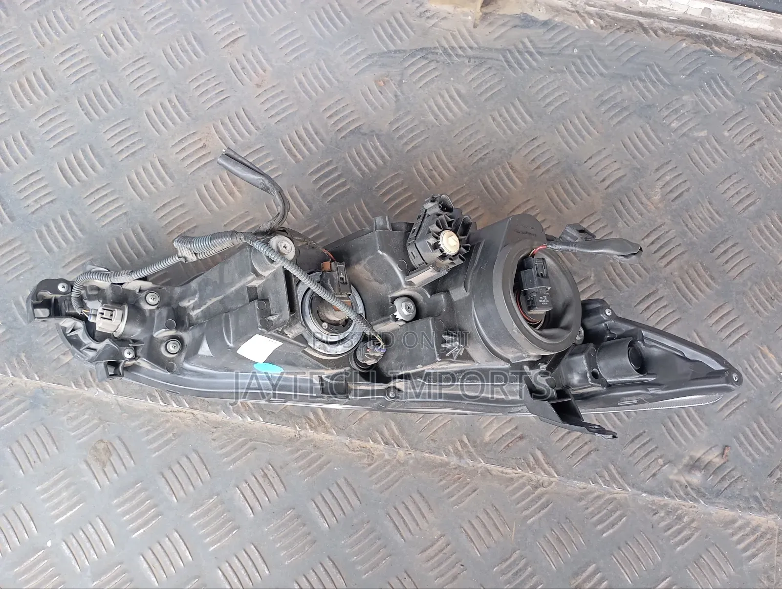 Toyota Wish 2013 Headlight Non Zenon