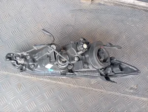 Toyota Wish 2013 Headlight Non Zenon