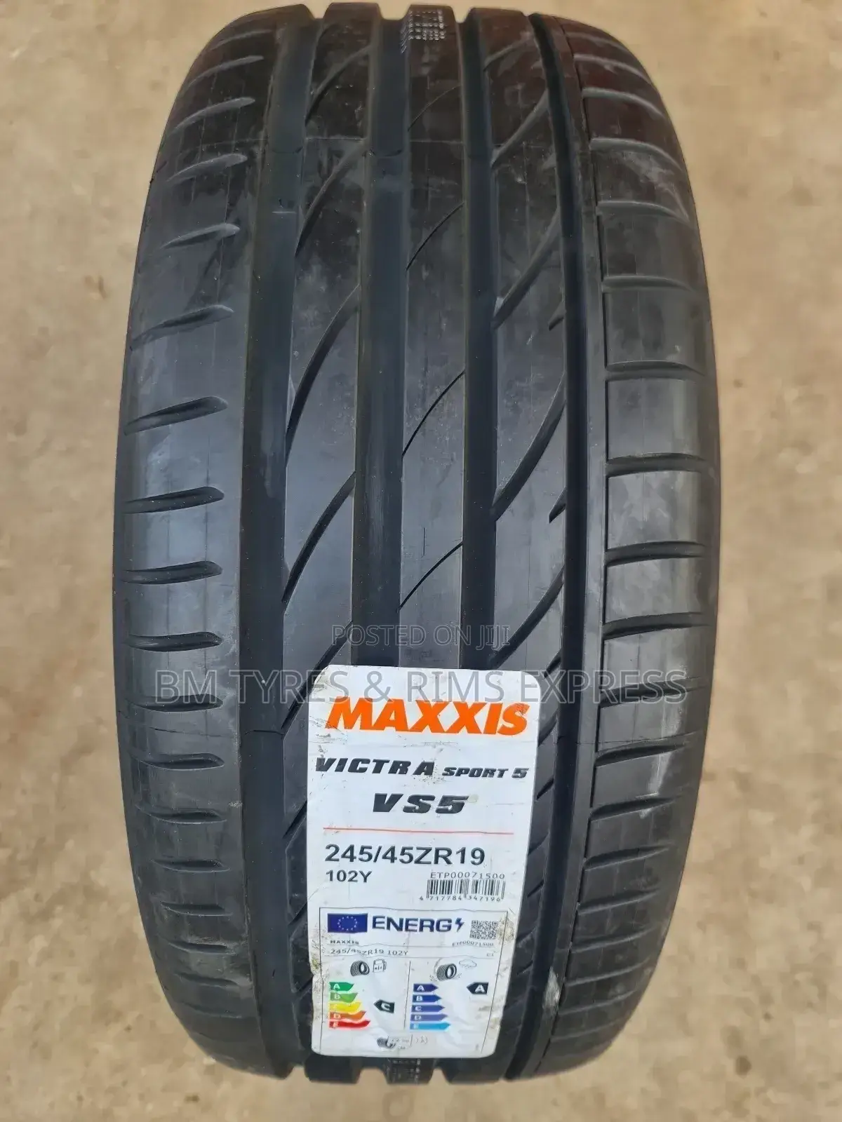 245 /45 R19 Maxxis Vs5 (Sport) 5.