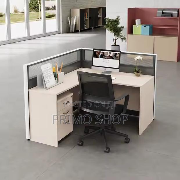 Officedesk;2 Streamlined Partition Panels Office Workstation - main view