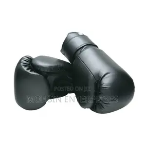 Professional Mma Boxing Gloves. Plain Black