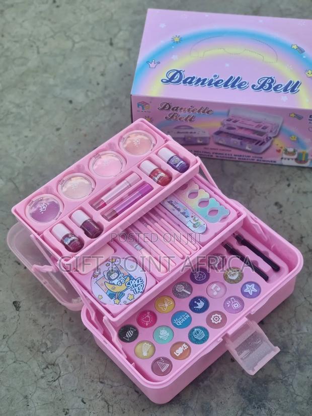 Makeup Kits for Kids With Real Makeup