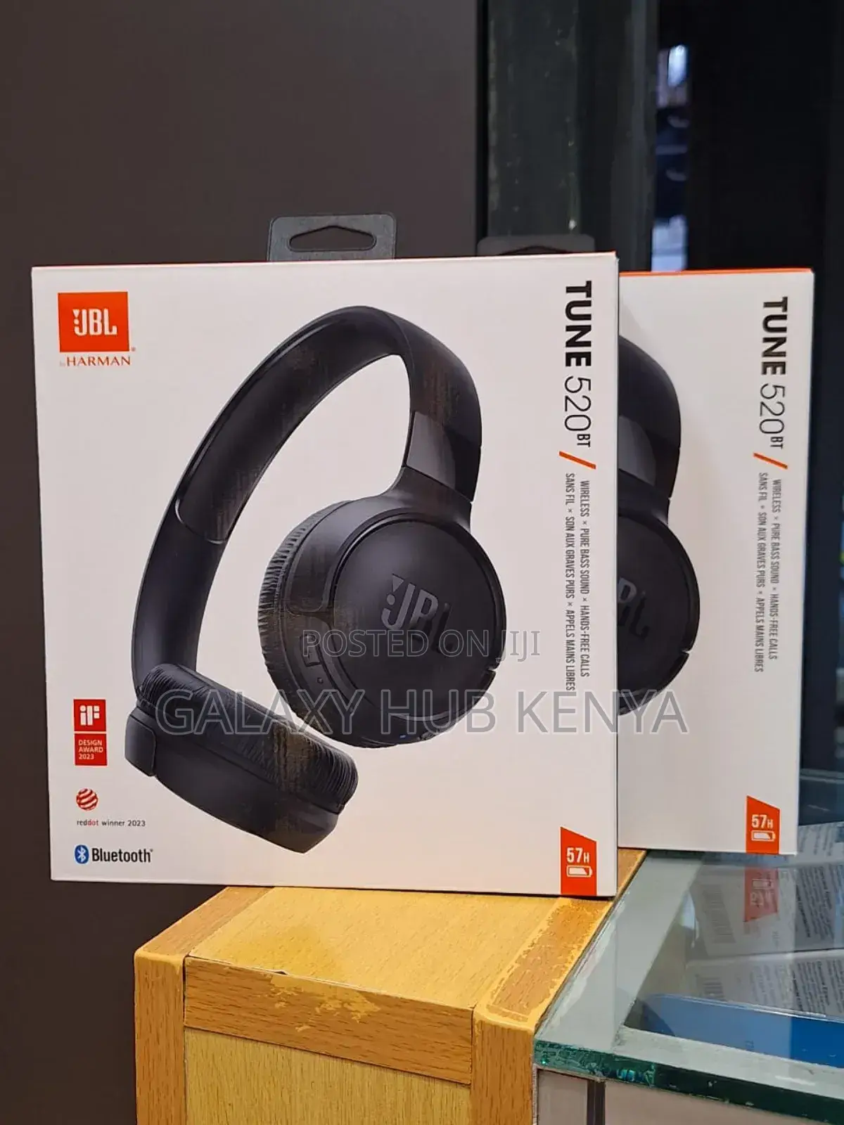 JBL Tune 520bt Wireless on-Ear Headphones (Black)