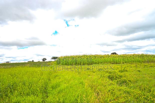 Kajiado/ Loitokitok Road - thumbnail 6