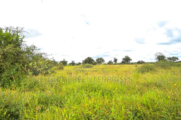 Kajiado/ Loitokitok Road - thumbnail 8