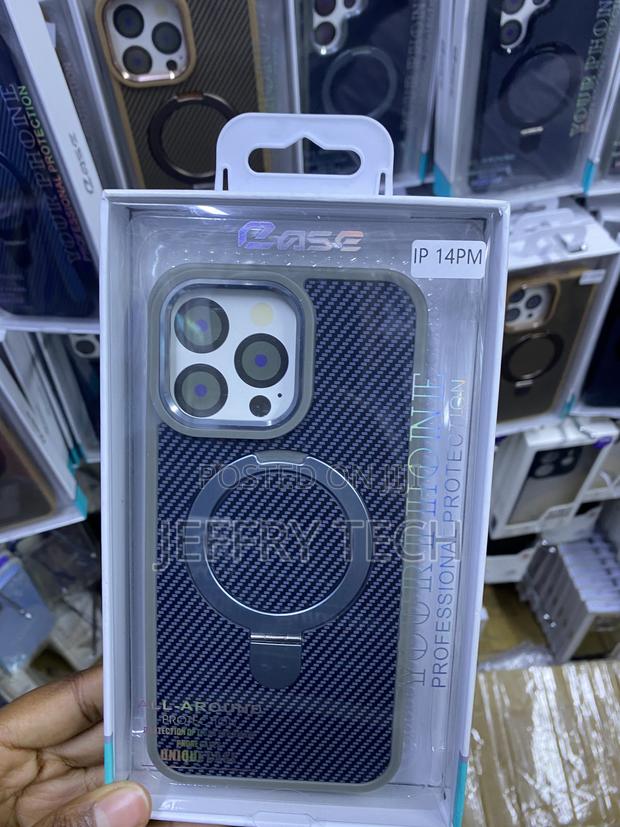 Bharat iPhone 14 Pm Carbon Fiber Ring Stand Magsafe Case - main view