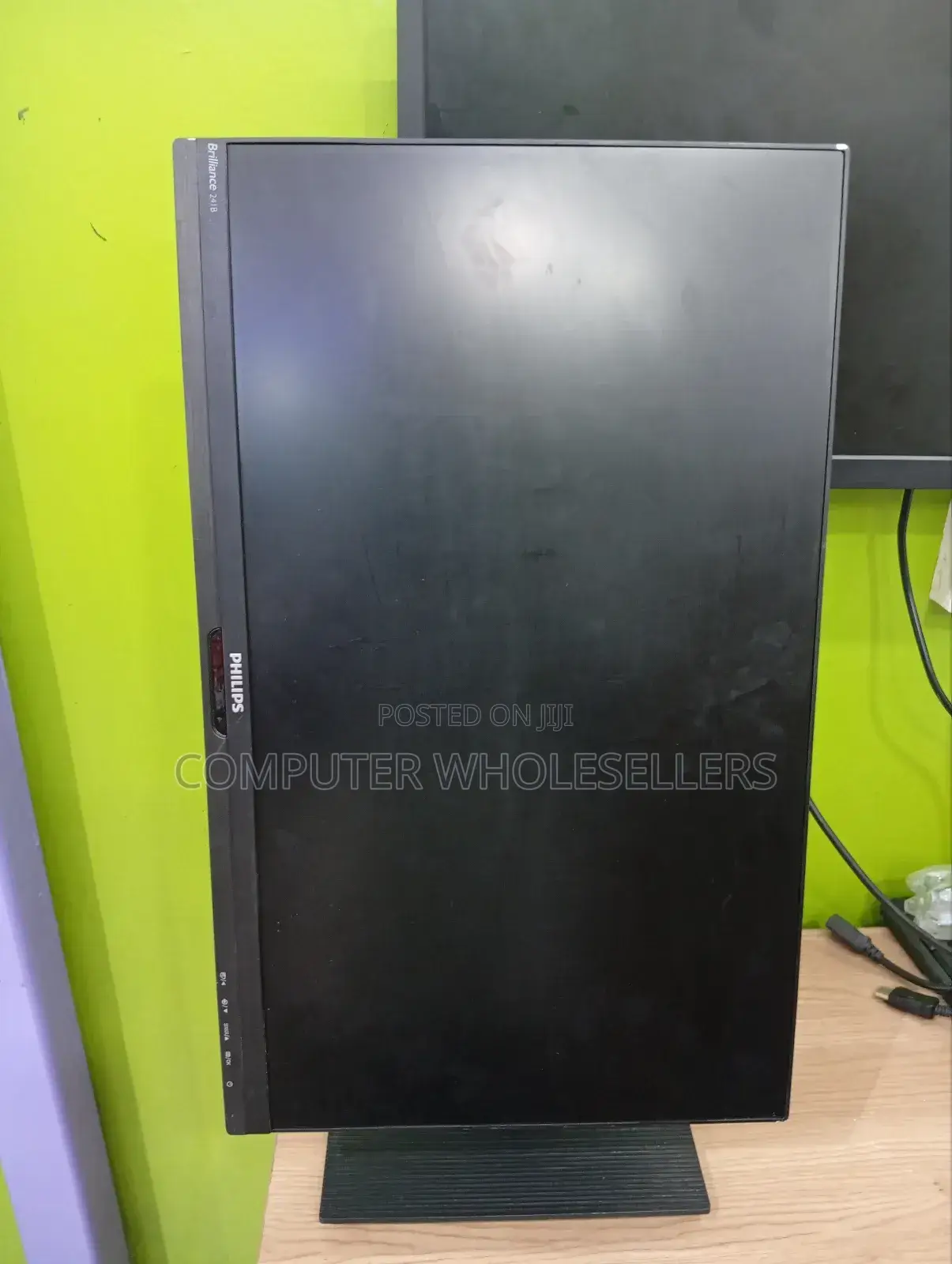 Phillips Frameless 24" Monitor