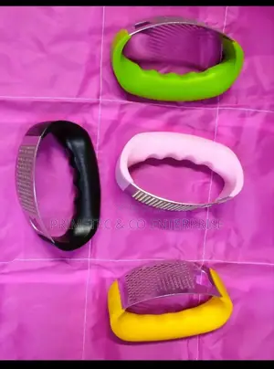 Ring Garlic Crusher Press