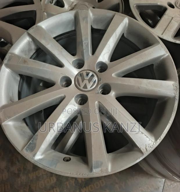 Size 17 Inch Vw Alloy Rims