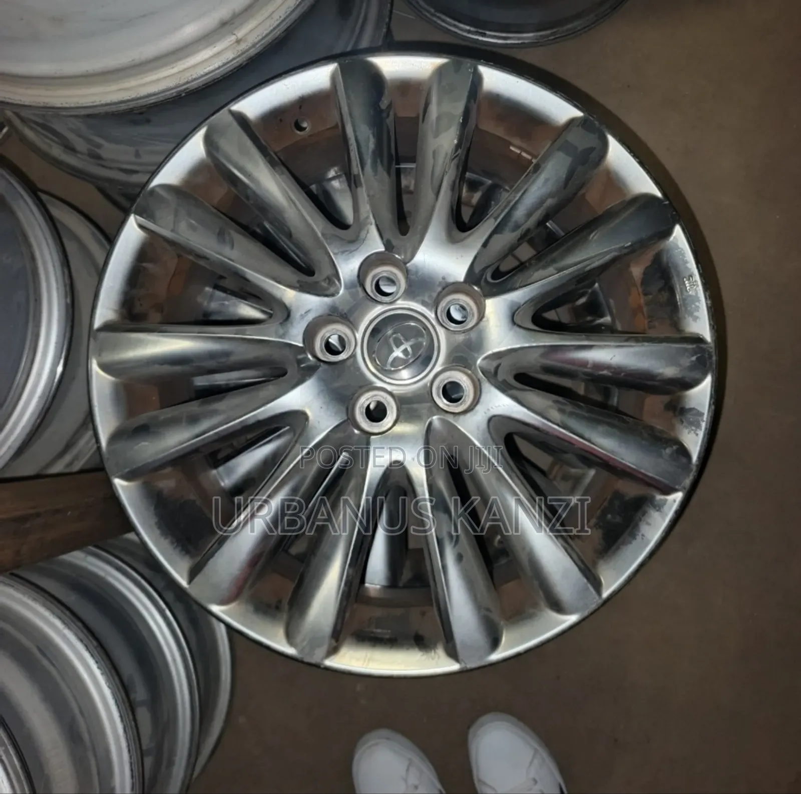 Size 18 Inch Harrier New Shape Alloy Rims