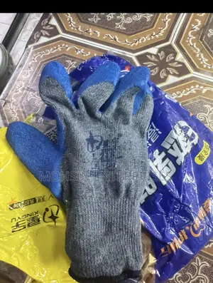 Protecting Grip Safety Glove – Breathable & Durable