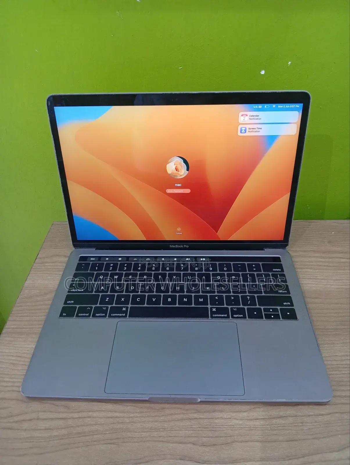 Laptop Apple MacBook Pro 2017 16GB Intel Core I7 SSD 256GB