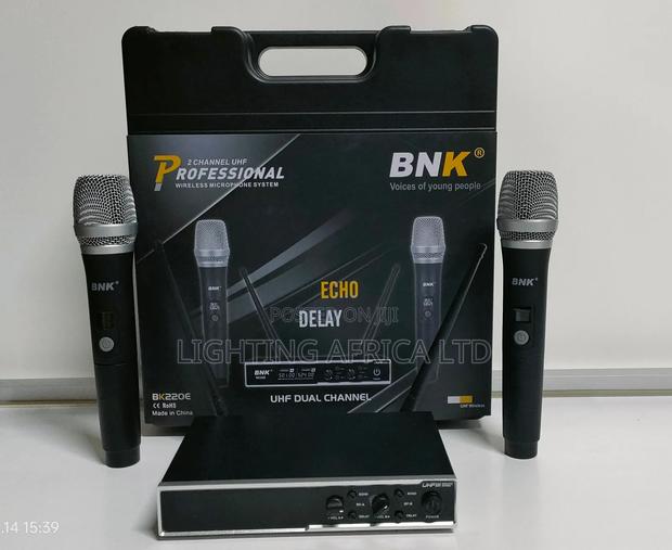 BNK Dual Wireless Microphone 150m Frequency Range - main view