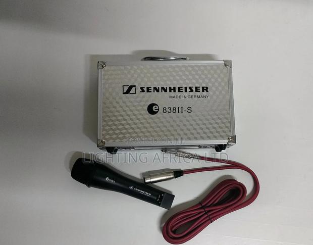 High Quality Sennheiser Wired Microphone With 10m Cable - thumbnail 2