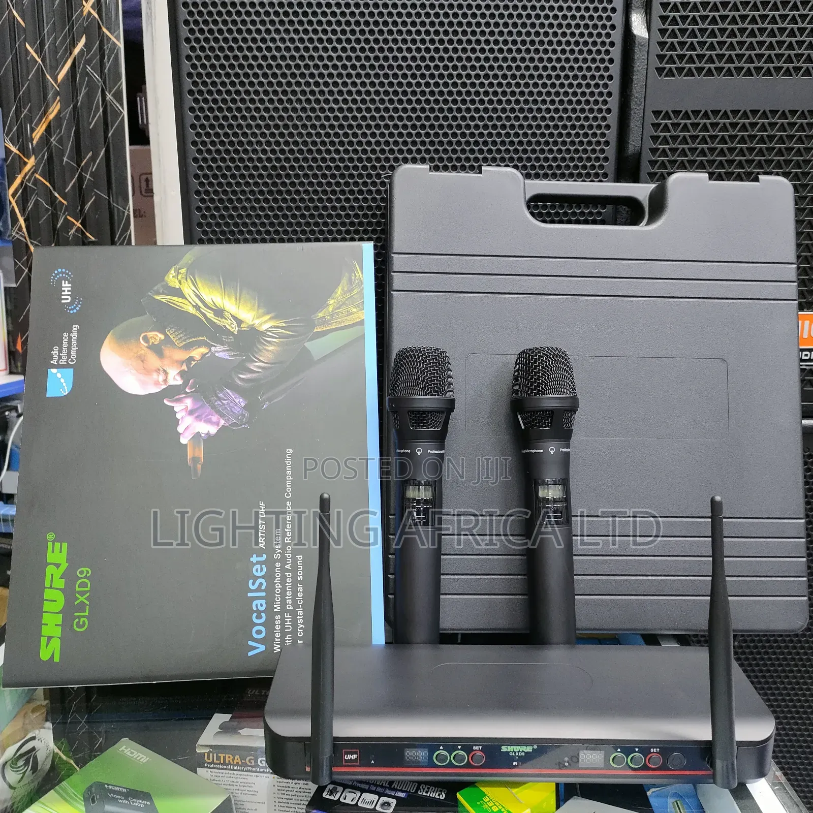 Shure 200 Meters Frequency Range Wireless Microphone