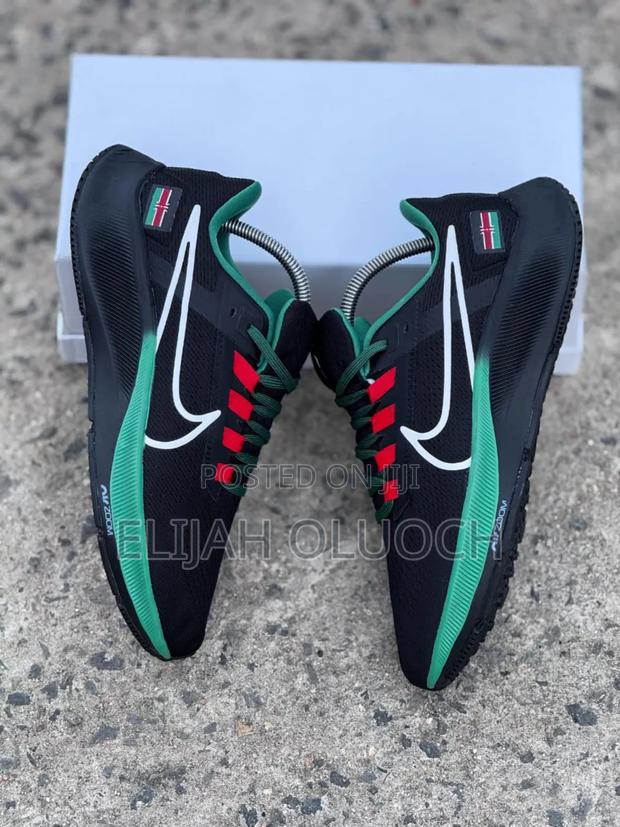 Nike Air (Zoom Pegasus 38) Runners - thumbnail 2