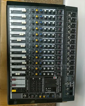Combo 12 Ch Powered Mixer Shure Uhf Wireless Microphone