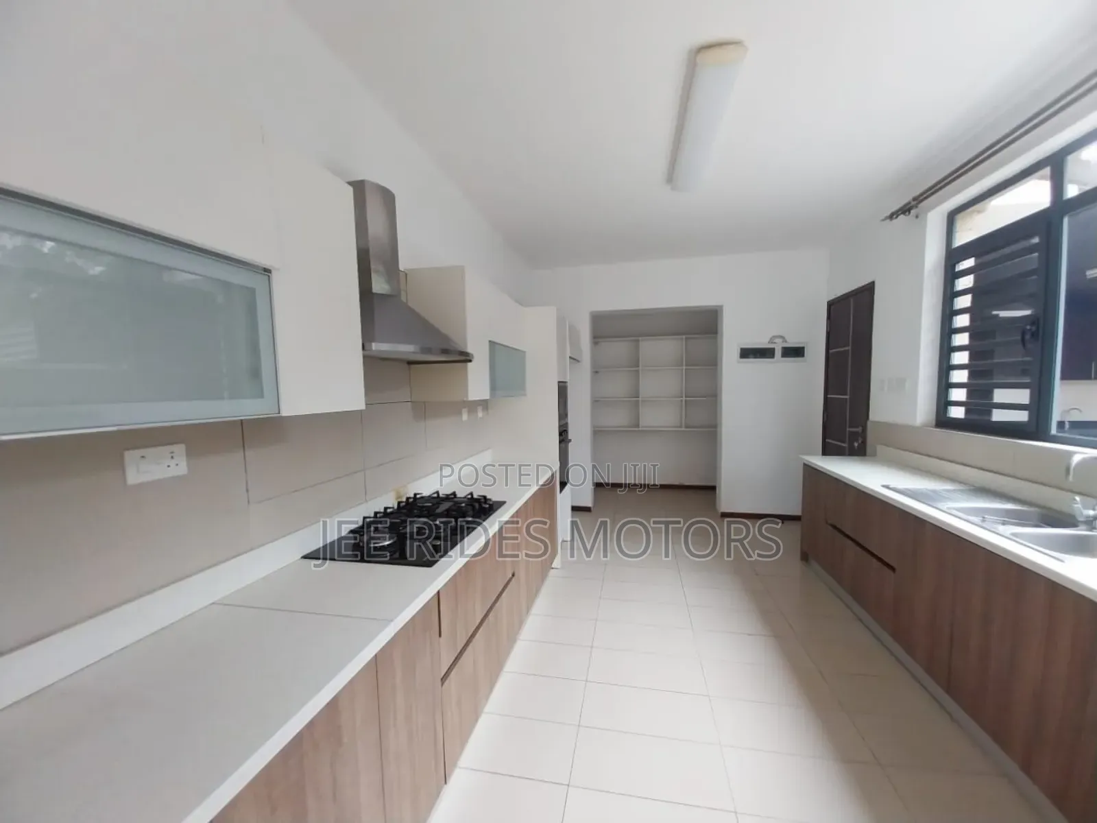 4bdrm Townhouse/Terrace in Garden Estate, Nairobi Central for sale