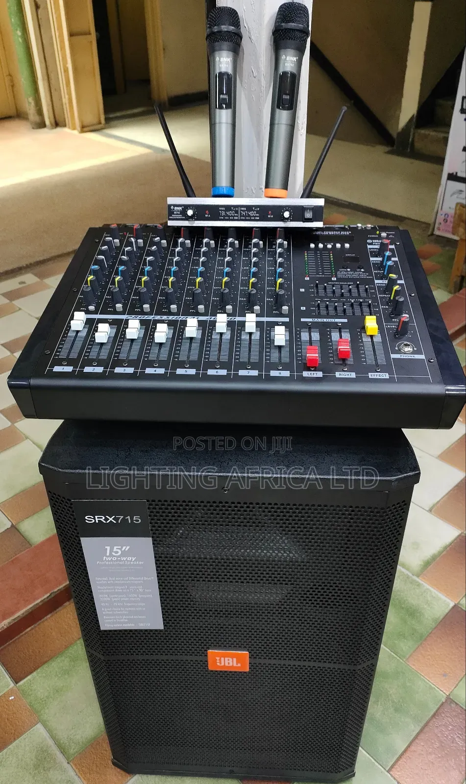 8 Channels Powered Mixer/BNK Wireless Microphone JBL Mid