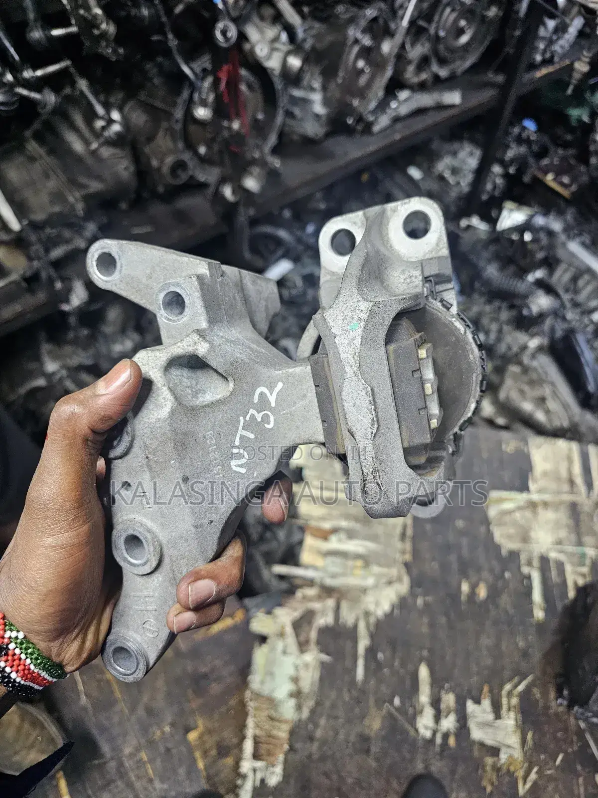Engine Mounting  Xtrail Nt32