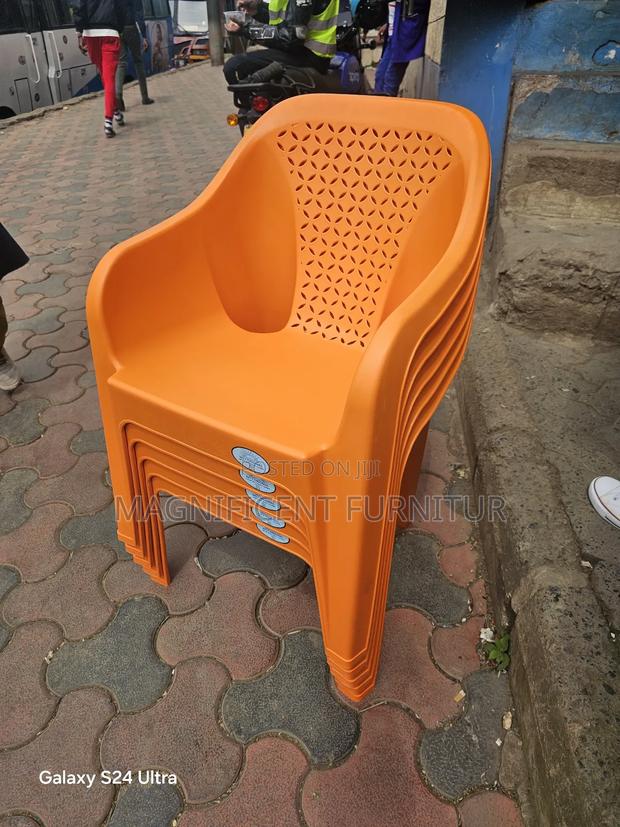 Hard Plastic Chairs Tz-332 - thumbnail 2