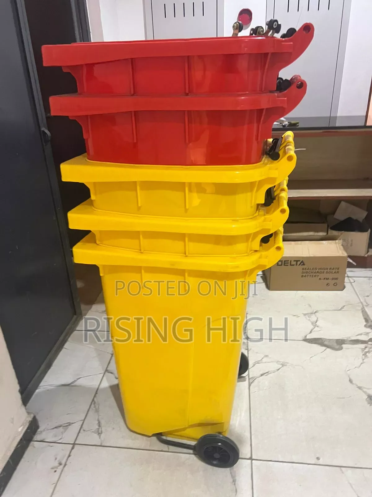 Tough Pedal Bin 240 L