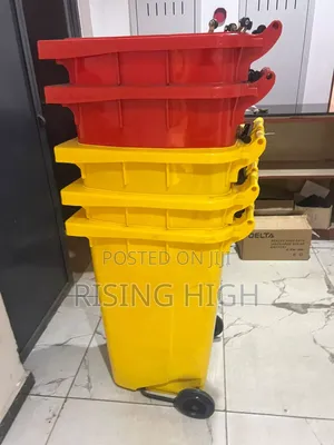Tough Pedal Bin 240 L
