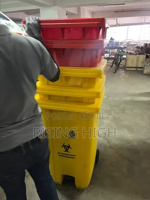 Household Trash Bin 240 L
