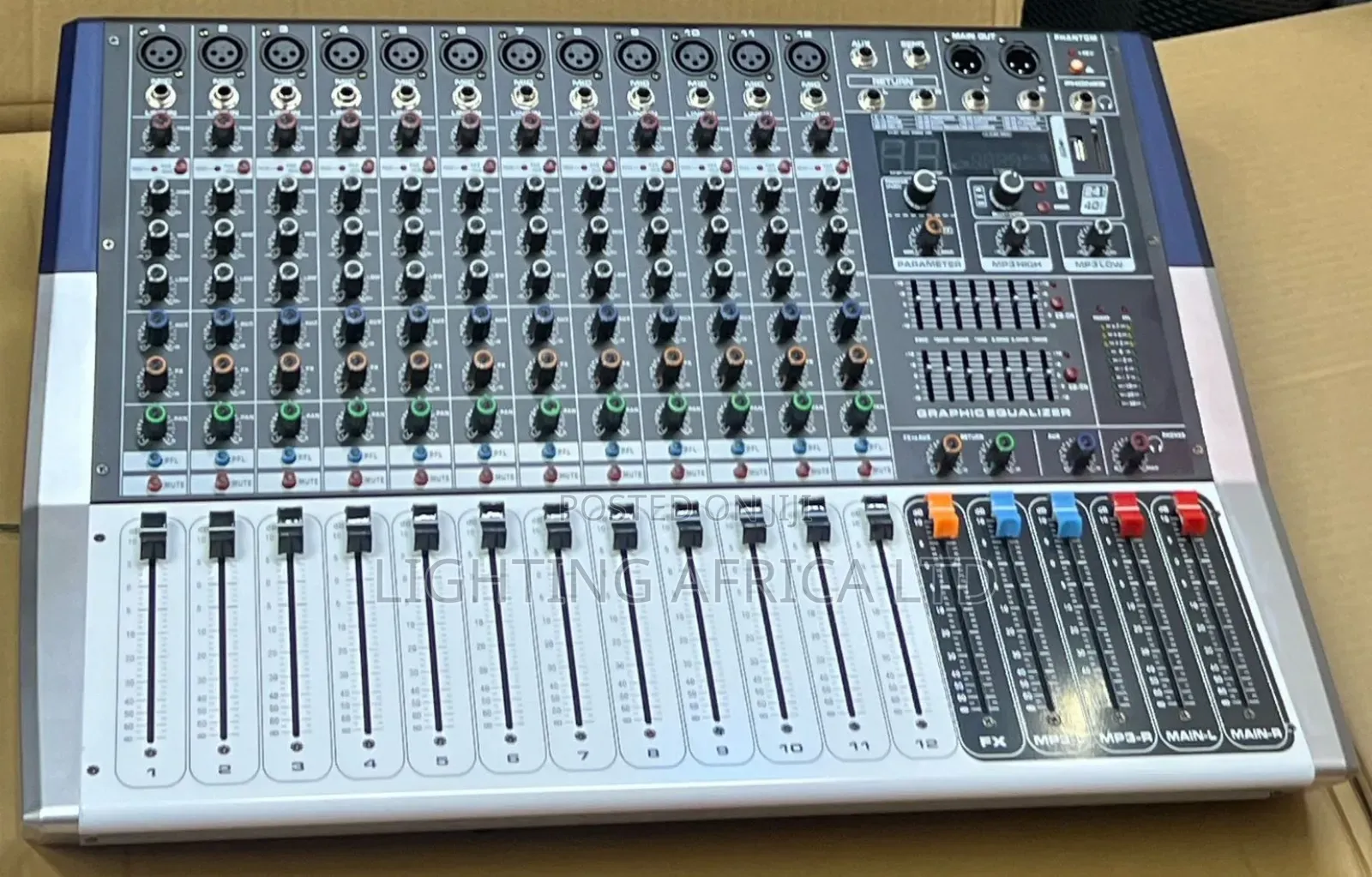 12 Channels Pro Powered Mixer Usb/Bt and Double Cooler Fun