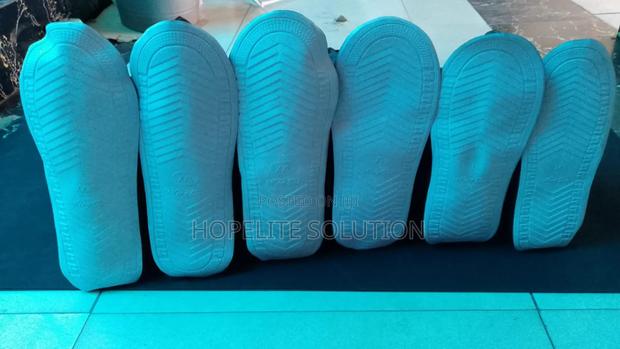 Reusable Water Proof Cover Boots - thumbnail 6