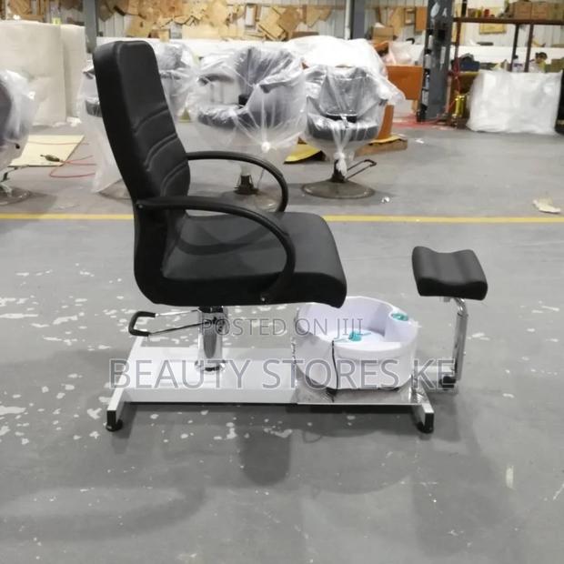 Pedicure Seat With Portable Footspa