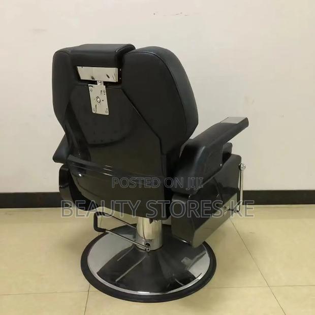 Jumbo Black Barber Seat - thumbnail 2