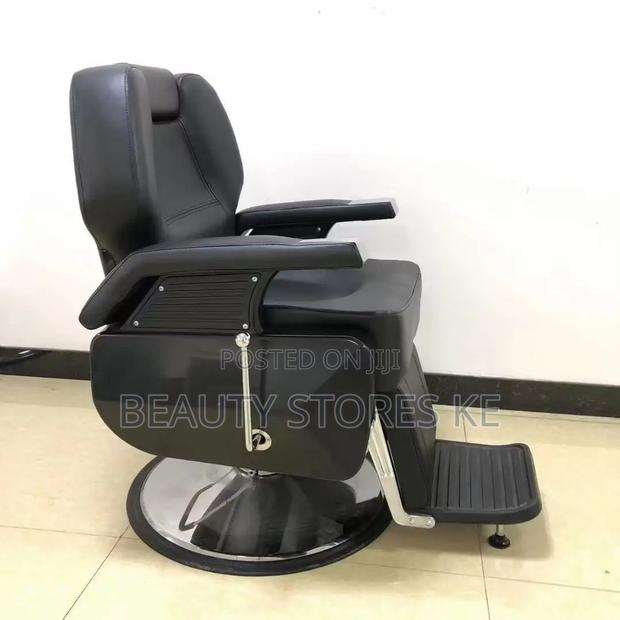 Jumbo Black Barber Seat - thumbnail 4