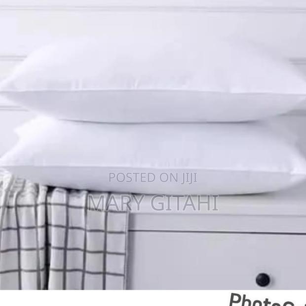 Plain White  Fiber Compressed Pillow900 Gram